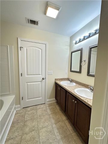 180 Canyon Oak Loop, Richmond Hill, GA 31324