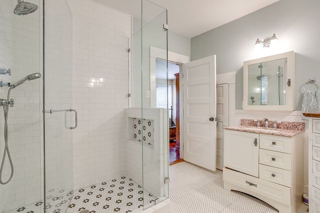1968 Alston Avenue, Fort Worth, TX 76110