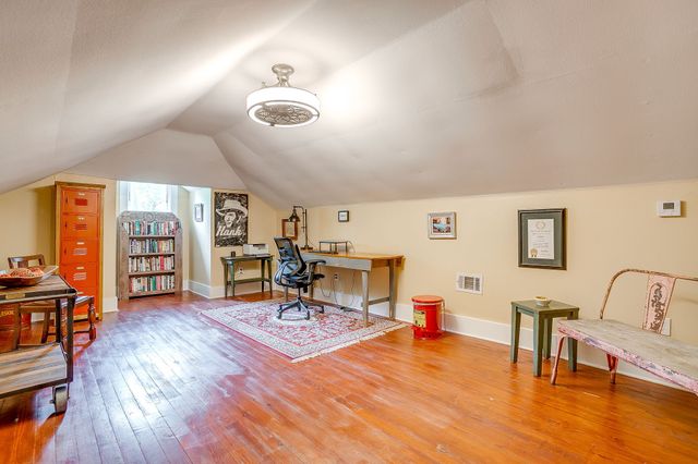 1968 Alston Avenue, Fort Worth, TX 76110