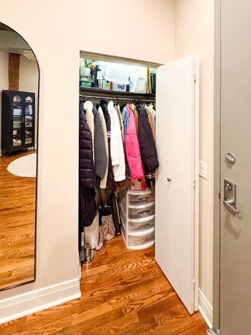 770 W Gladys Avenue 305, Chicago, IL 60661