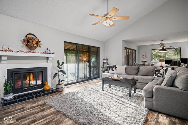 640 Blossom Drive, Avon, IN 46123