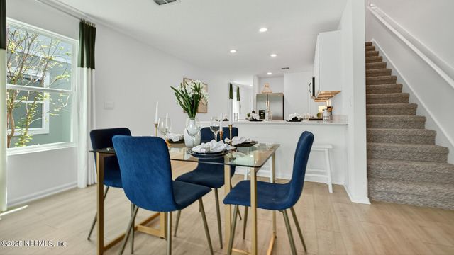 5900 VICTORIA CREEK Lane, Jacksonville, FL 32219