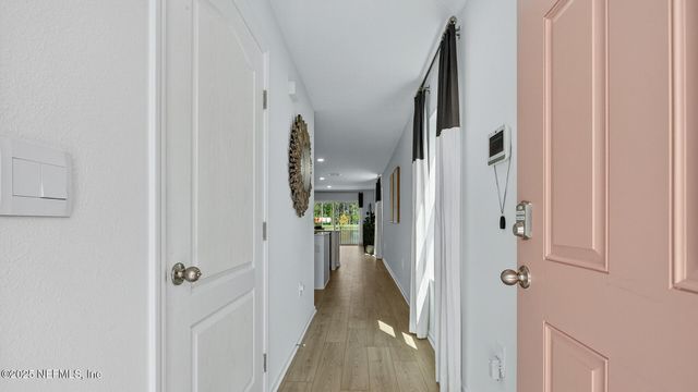 5900 VICTORIA CREEK Lane, Jacksonville, FL 32219