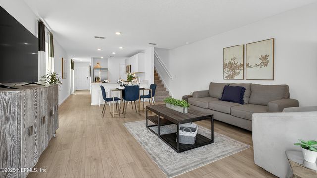 5900 VICTORIA CREEK Lane, Jacksonville, FL 32219