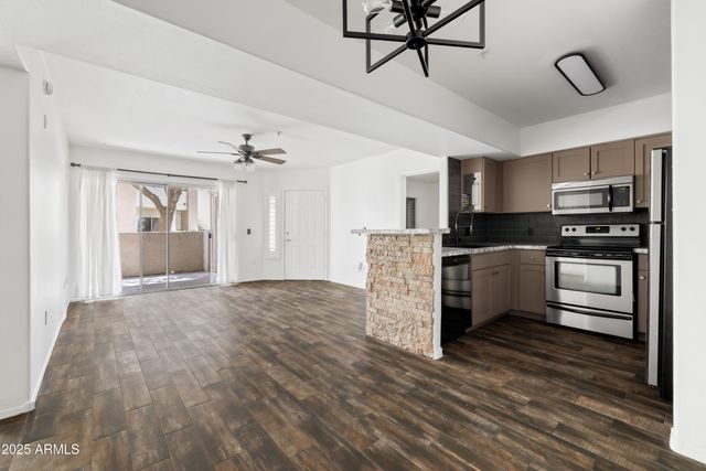 1295 N ASH Street 817, Gilbert, AZ 85233