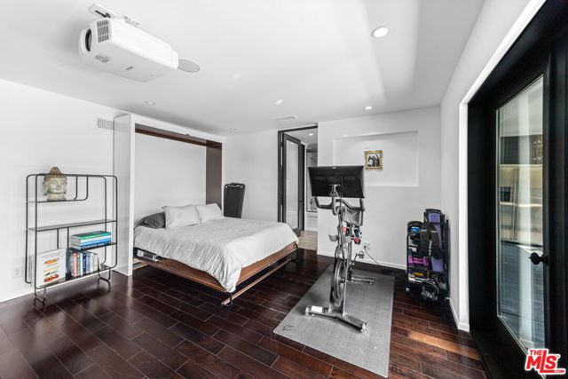 2300 Ronda Vista Drive, Los Angeles, CA 90027