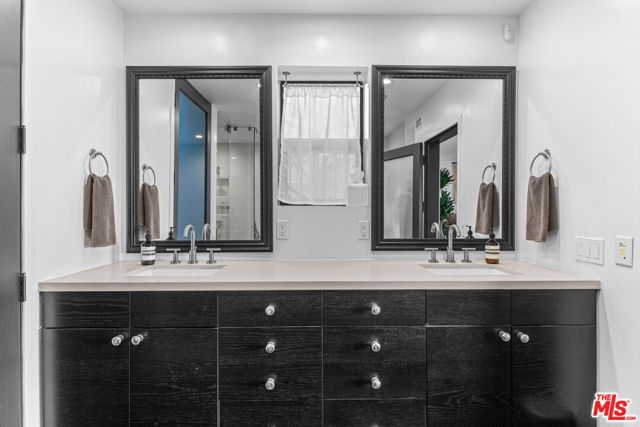 2300 Ronda Vista Drive, Los Angeles, CA 90027