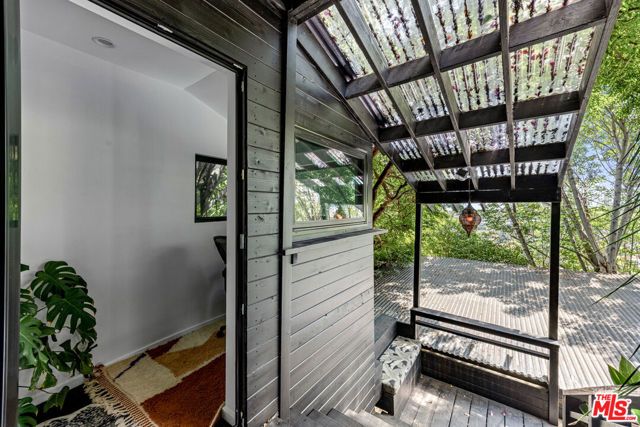 2300 Ronda Vista Drive, Los Angeles, CA 90027
