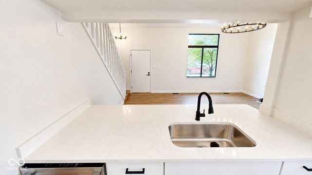 318 E Saint Clair Street, Indianapolis, IN 46202