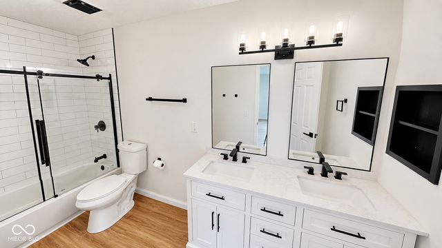 318 E Saint Clair Street, Indianapolis, IN 46202
