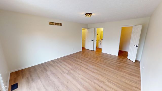 318 E Saint Clair Street, Indianapolis, IN 46202