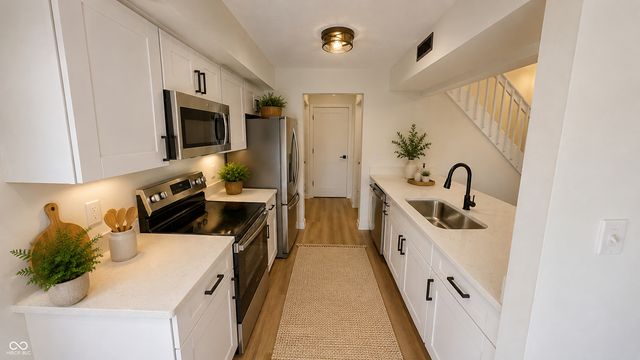 318 E Saint Clair Street, Indianapolis, IN 46202