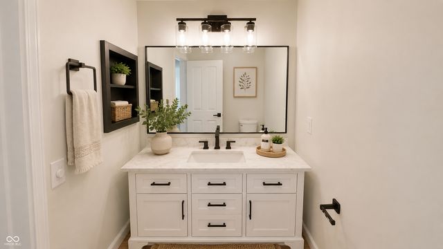 318 E Saint Clair Street, Indianapolis, IN 46202