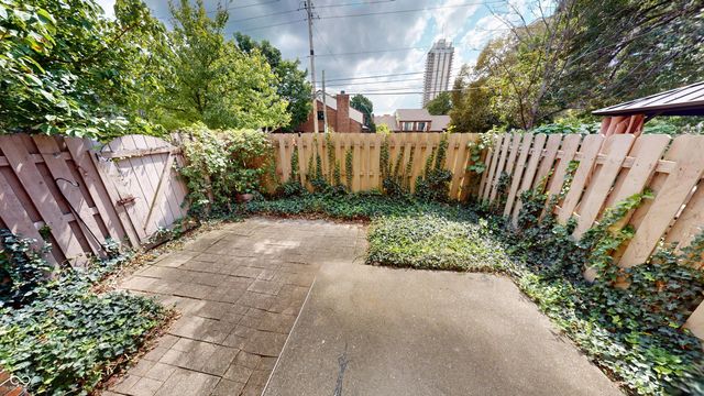 318 E Saint Clair Street, Indianapolis, IN 46202