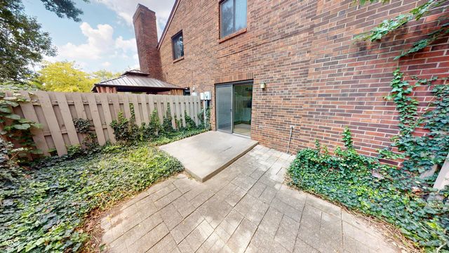 318 E Saint Clair Street, Indianapolis, IN 46202