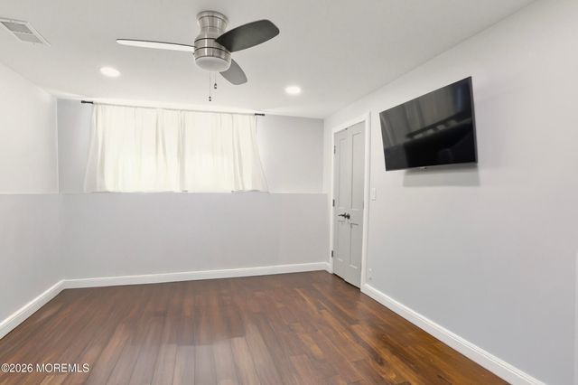 24 Butterfly Road, Jackson, NJ 08527