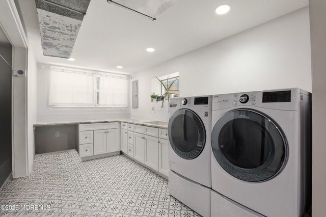 24 Butterfly Road, Jackson, NJ 08527