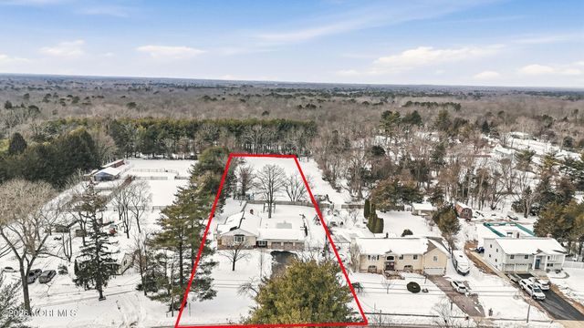 24 Butterfly Road, Jackson, NJ 08527