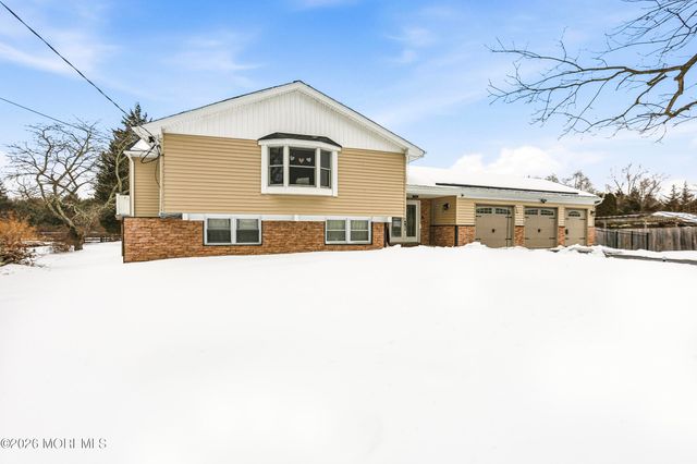 24 Butterfly Road, Jackson, NJ 08527