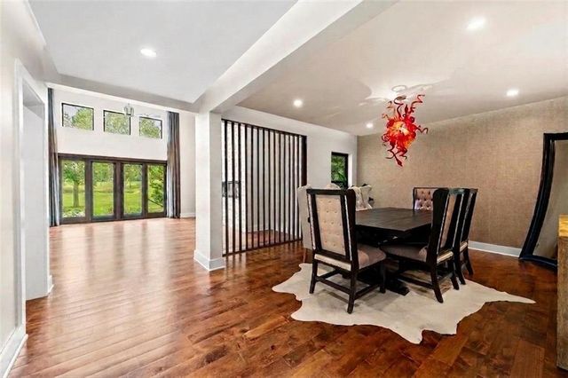 6537 Ridge Road, Parkville, MO 64152