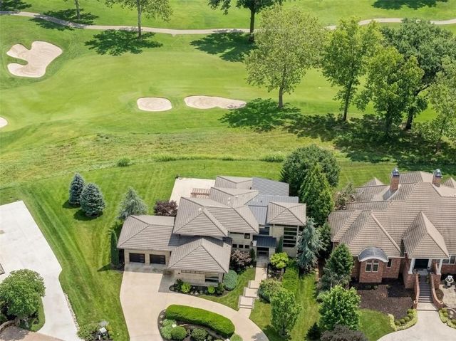 6537 Ridge Road, Parkville, MO 64152