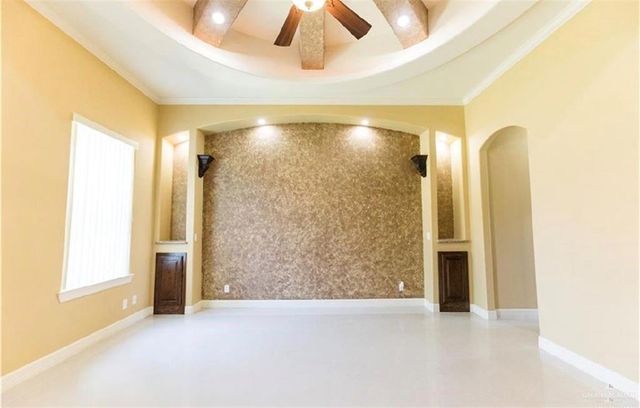 22111 N Val Verde Road, Edinburg, TX 78542
