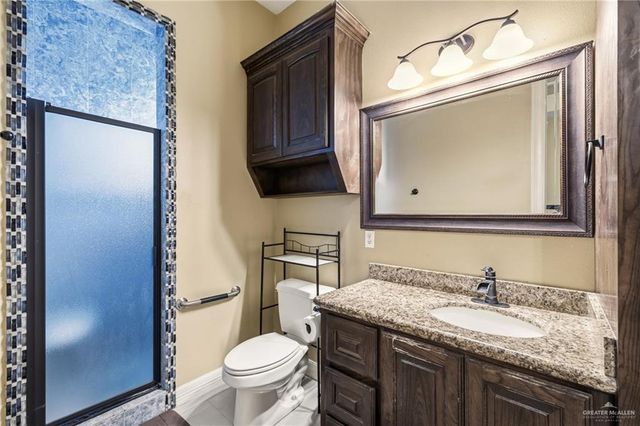 22111 N Val Verde Road, Edinburg, TX 78542