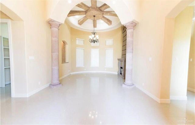 22111 N Val Verde Road, Edinburg, TX 78542