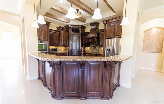 22111 N Val Verde Road, Edinburg, TX 78542