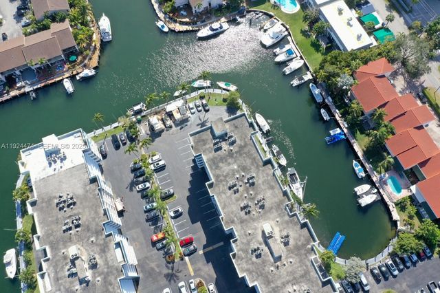 16570 NE 26th Ave 5G BOAT SLIP INCLUDED, North Miami Beach, FL 33160