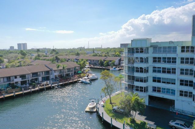 16570 NE 26th Ave 5G BOAT SLIP INCLUDED, North Miami Beach, FL 33160