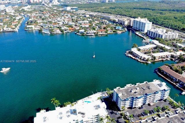 16570 NE 26th Ave 5G BOAT SLIP INCLUDED, North Miami Beach, FL 33160