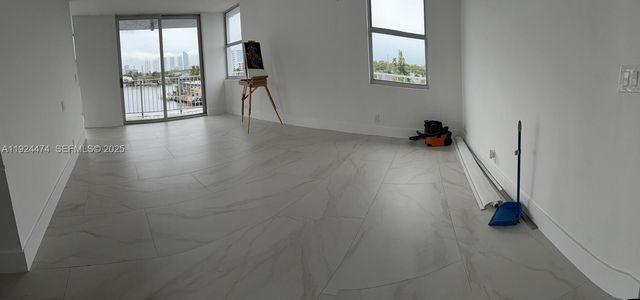 16570 NE 26th Ave 5G BOAT SLIP INCLUDED, North Miami Beach, FL 33160