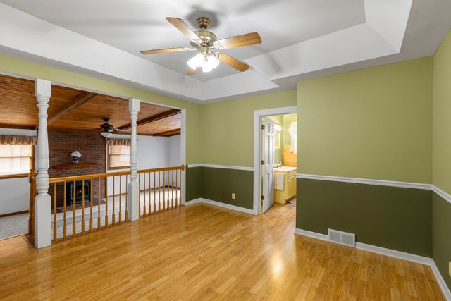11 North Street, East Dundee, IL 60118