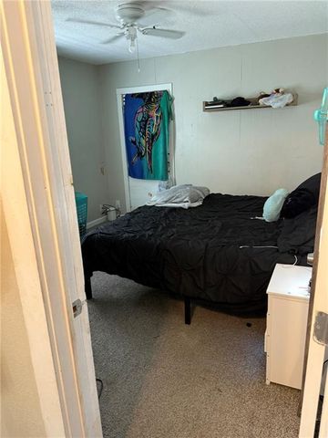 725 W 3rd Street, Pittsburg, KS 66762