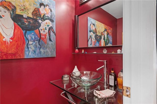 1063 Memorial E Drive, Dallas, GA 30132