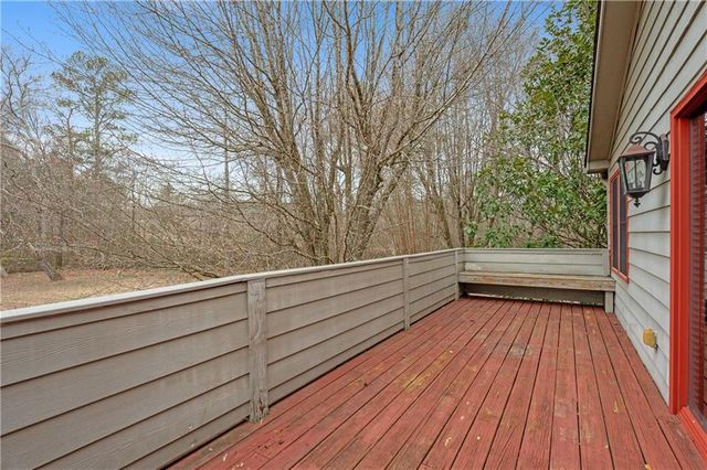 1063 Memorial E Drive, Dallas, GA 30132