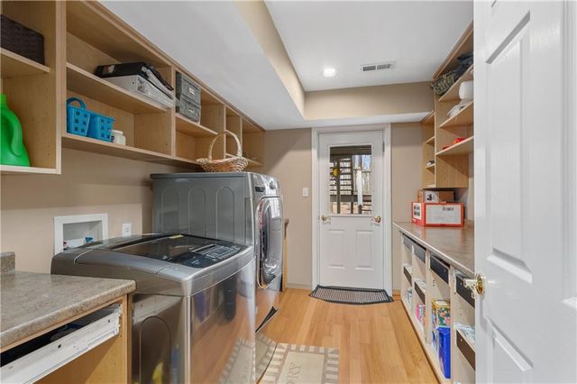 1063 Memorial E Drive, Dallas, GA 30132