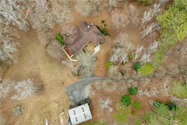 1063 Memorial E Drive, Dallas, GA 30132