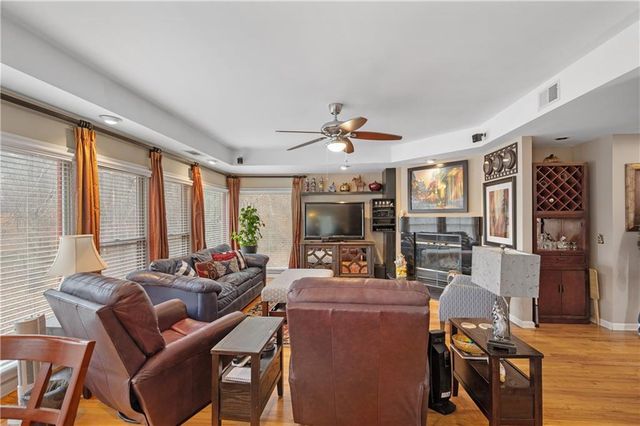 1063 Memorial E Drive, Dallas, GA 30132