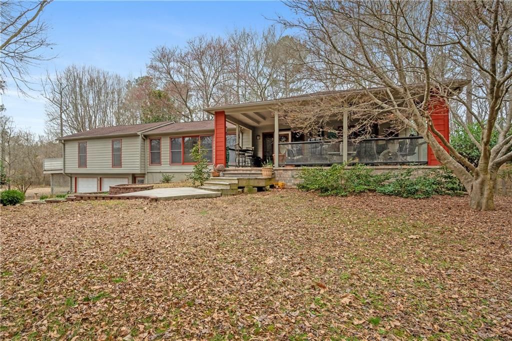 1063 Memorial E Drive, Dallas, GA 30132