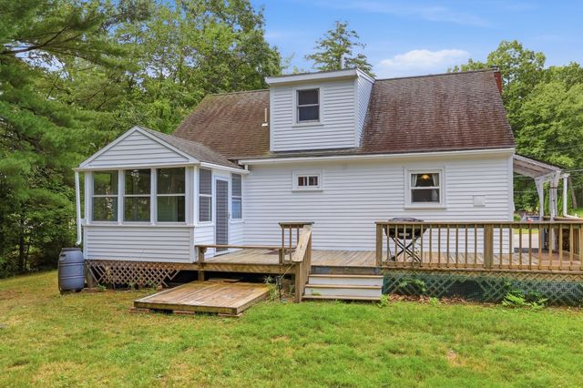 18 Jonathan, Ayer, MA 01432