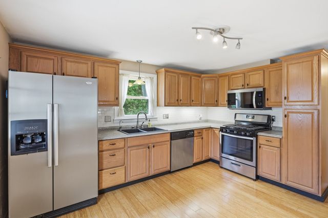 18 Jonathan, Ayer, MA 01432