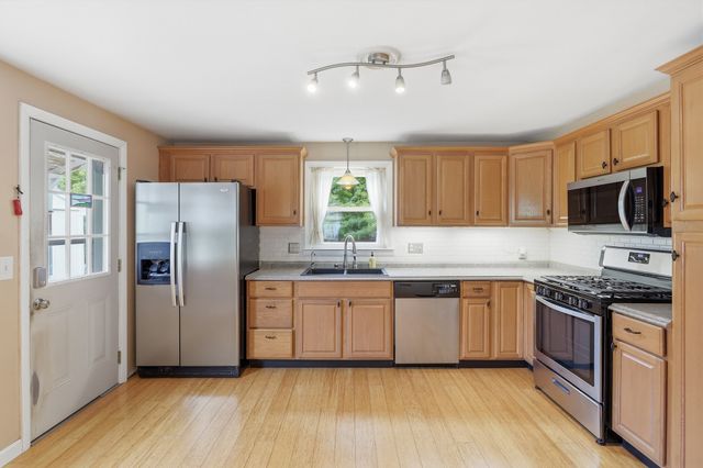 18 Jonathan, Ayer, MA 01432