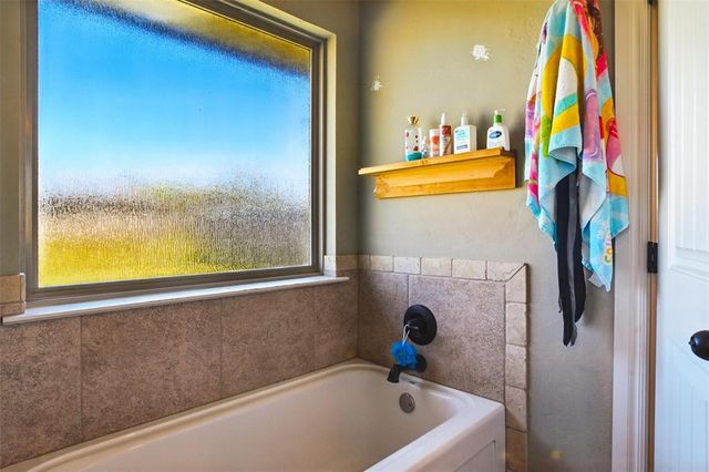 3401 W Simpson Road, Edmond, OK 73034