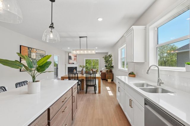 9815 Pinehurst Drive, Elko New Market, MN 55020