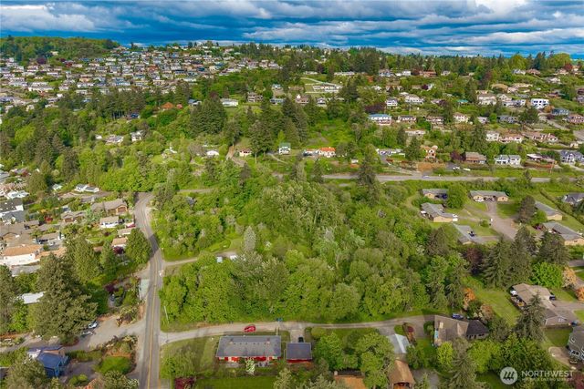 5445 Hyada Boulevard NE, Tacoma, WA 98422
