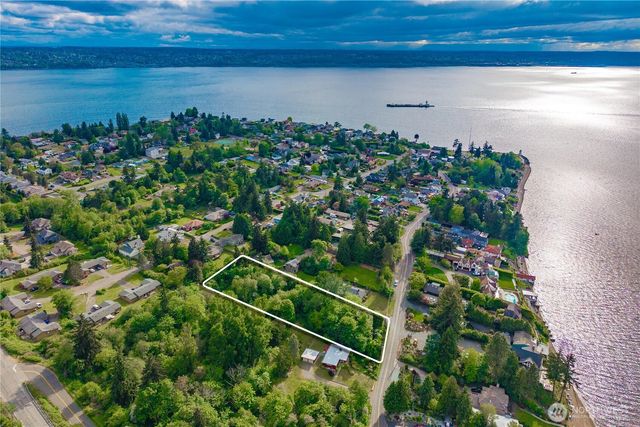 5445 Hyada Boulevard NE, Tacoma, WA 98422