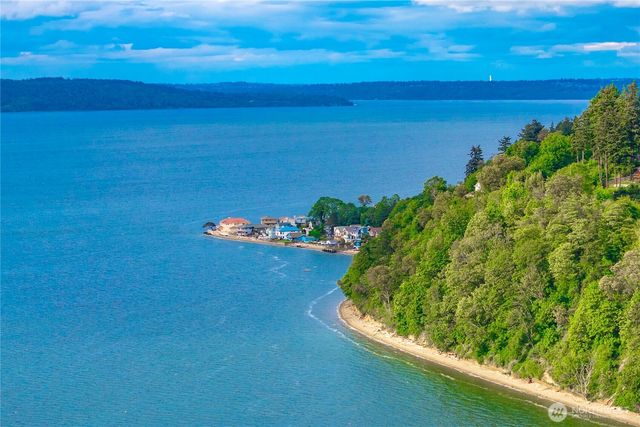 5445 Hyada Boulevard NE, Tacoma, WA 98422