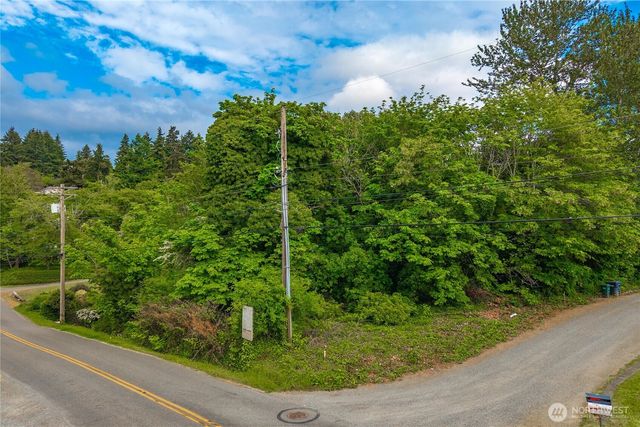 5445 Hyada Boulevard NE, Tacoma, WA 98422